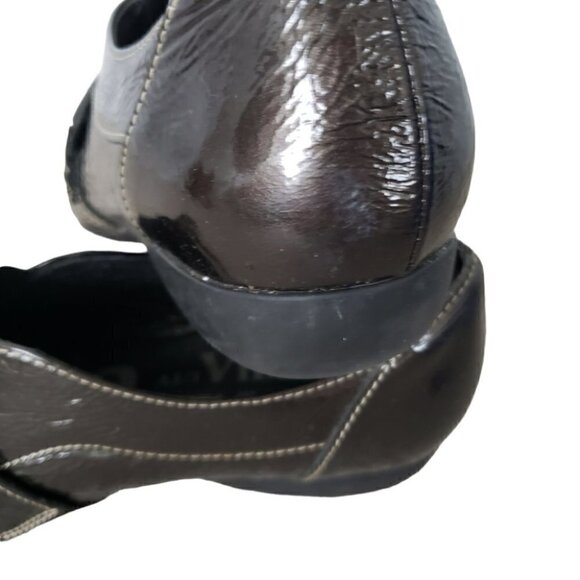 Un Tour En Ville Dark Olive Green Patent Leather Flats Loafers - Picture 14 of 14